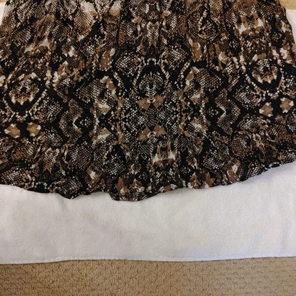 Top - Picture 2 of 3